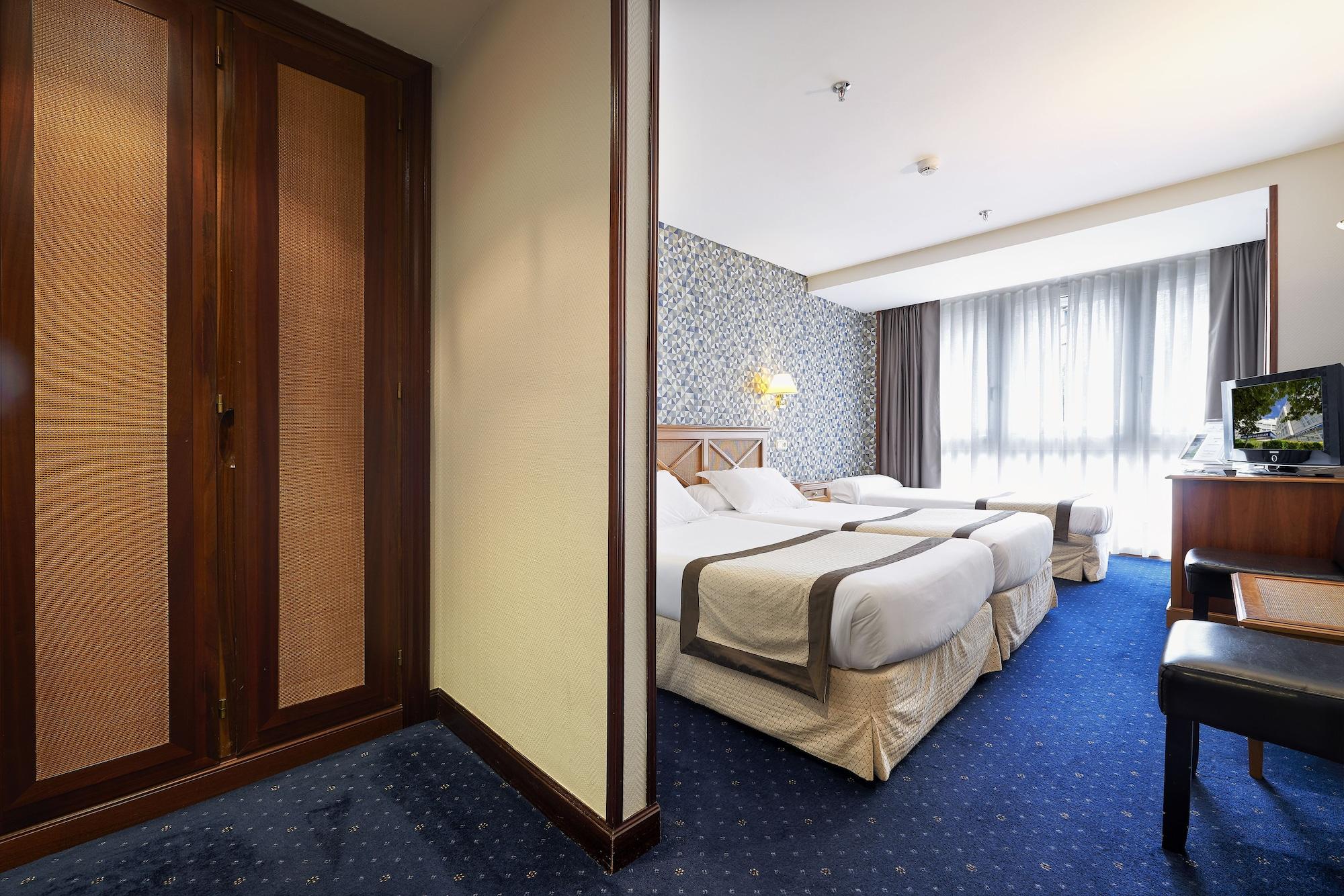 Ilunion Hotel